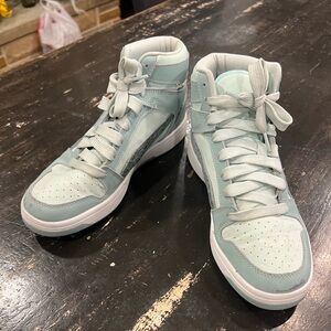 Puma Women's Athletic Shoes in Light Blue and White